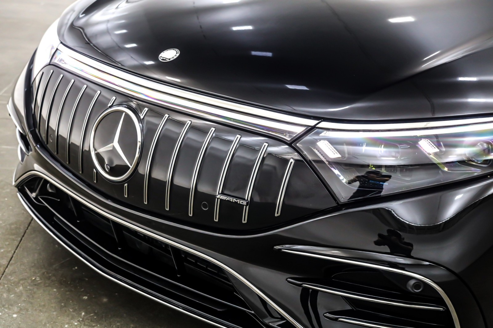 New 2025 Obsidian Black Metallic Mercedes-Benz AMG® EQS image 11