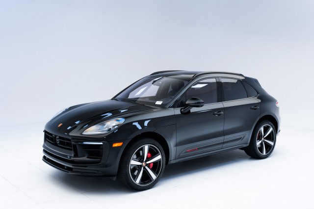 2025  Macan S in , 