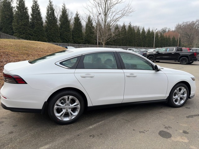HondaAccord Sedan8