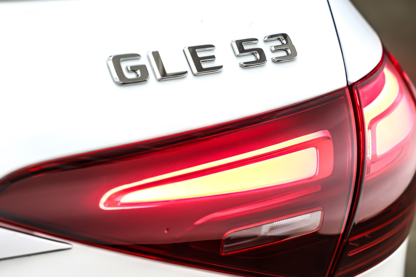 New 2026 Polar White Mercedes-Benz AMG® GLE 53 image 9