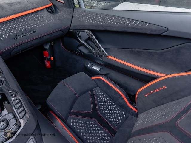 Lamborghini Aventador