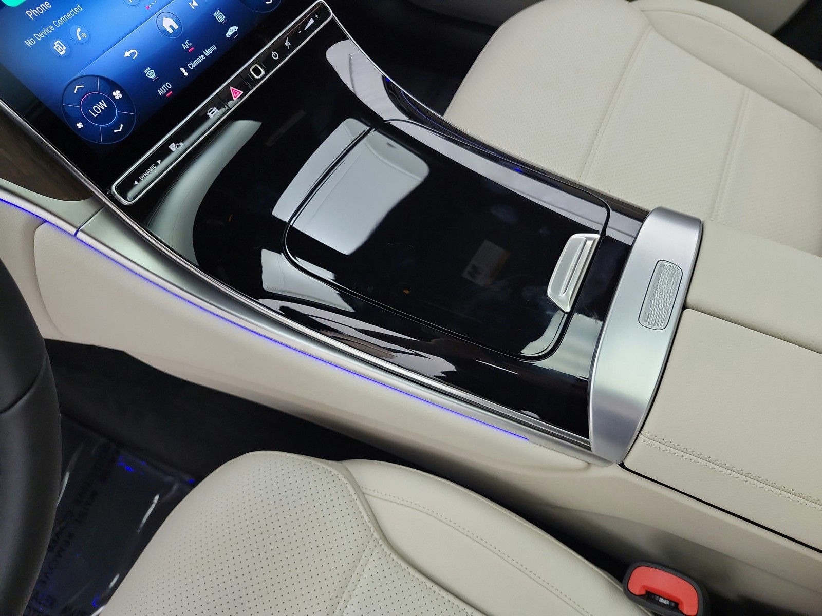 New 2027 Black Mercedes-Benz GLC 300 SUV image 9
