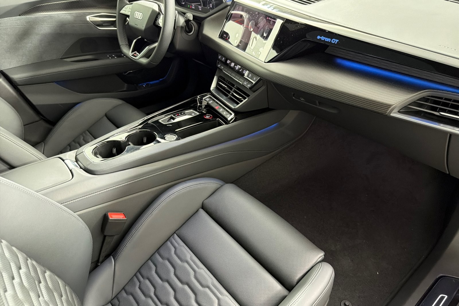 New 2026 Florett Silver Metallic Audi Premium Plus quattro image 14