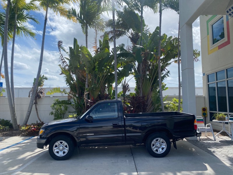 2002 Toyota Tacoma 1 OWNER AUTO AC 4 CYL in , 
