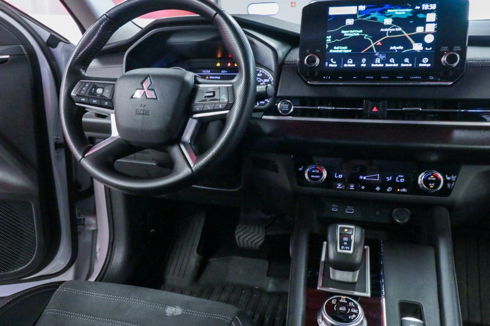 Used Car 2024 Mitsubishi Outlander  Se For Sale Under $25,000 In Austin, Texas