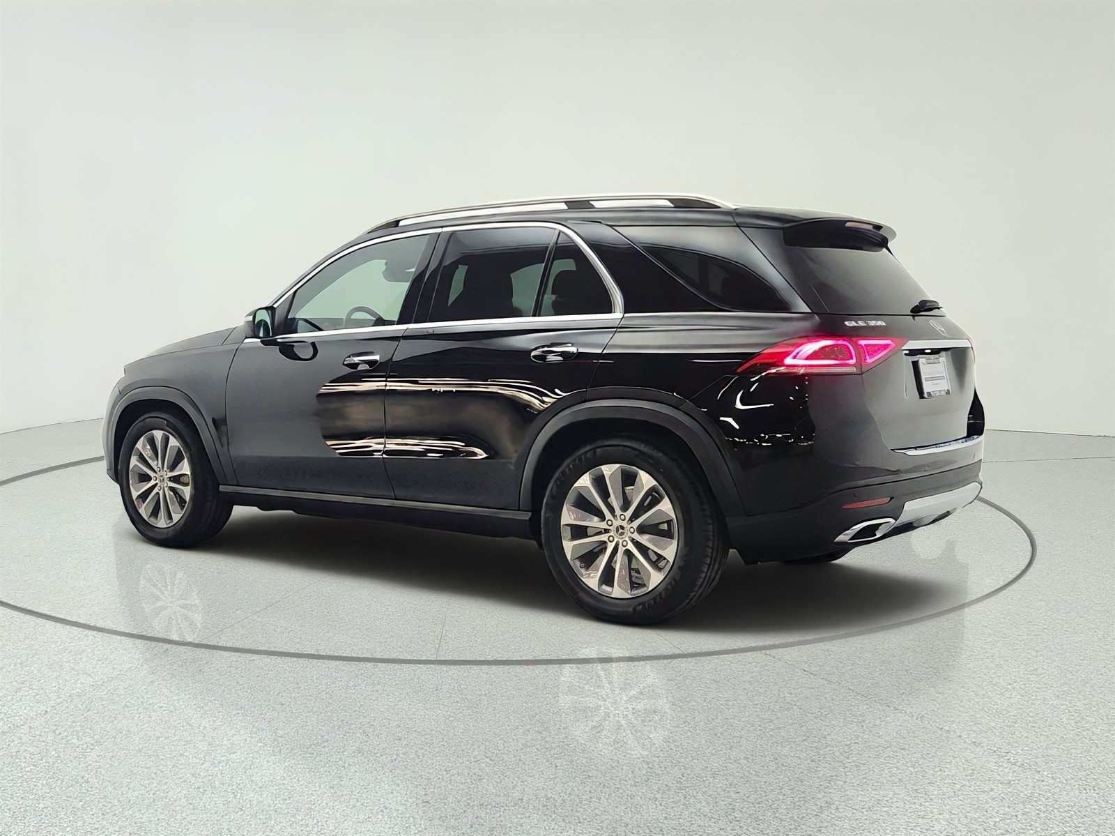 Certified Used 2023 Black Mercedes-Benz GLE 350 SUV image 7