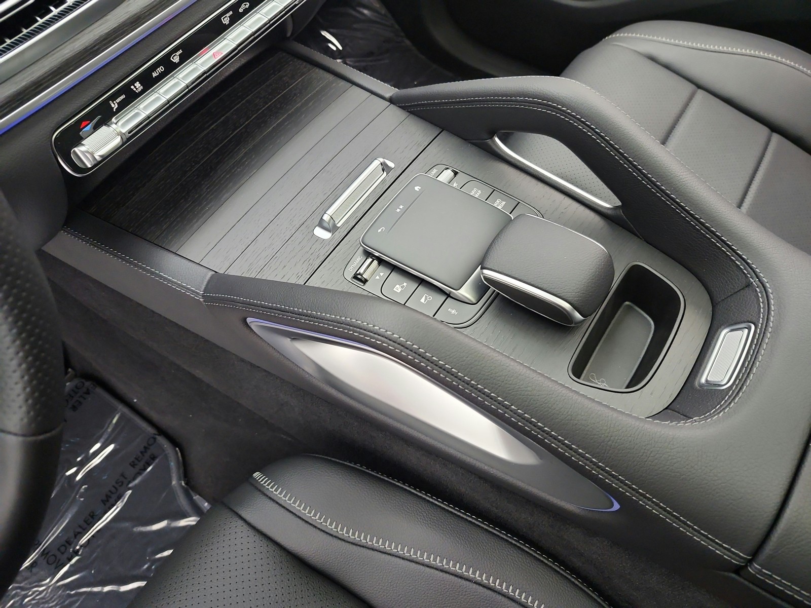 New 2027 Polar White Mercedes-Benz GLE 450 4MATIC® SUV image 9