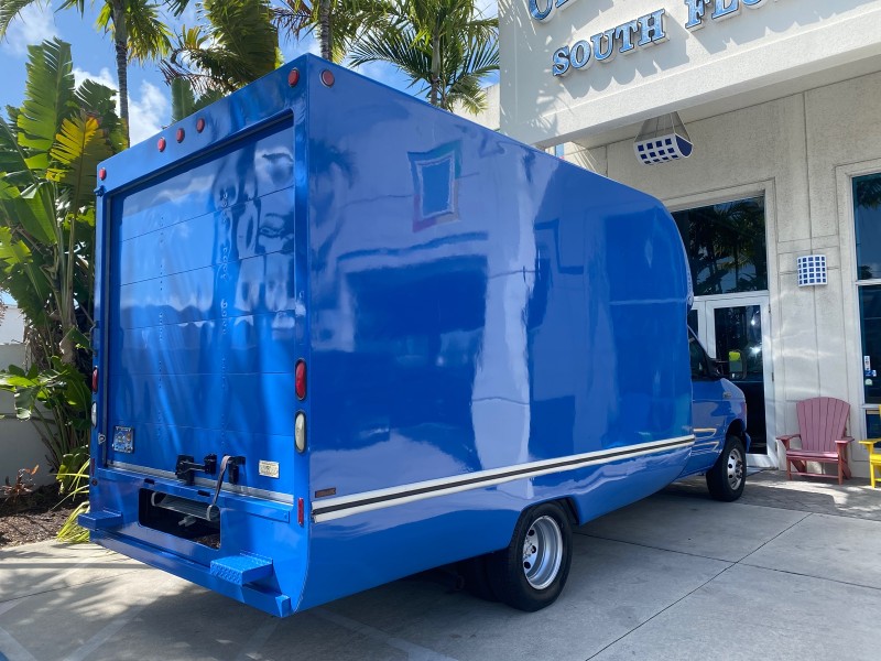 2006 Ford Econoline Commercial Cutaway LOW MILES 27,641 1 OWNER in , 