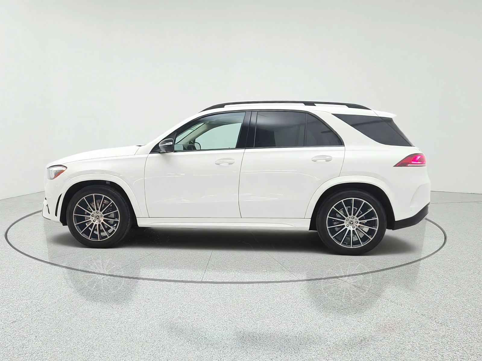 Used 2022 Polar White Mercedes-Benz GLE 350 SUV image 8