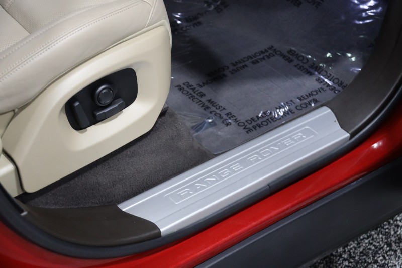 2016 Land Rover Range Rover Sport V8 Supercharged 4dr Suv in ,