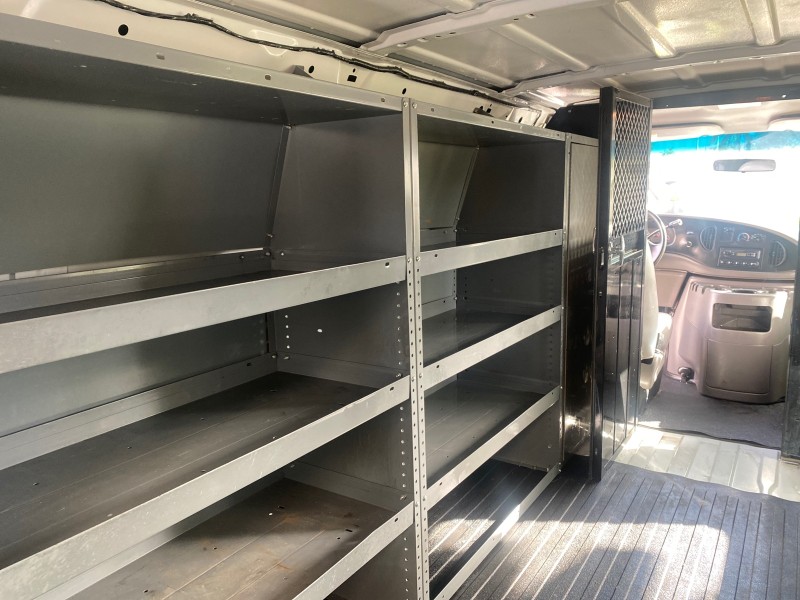 2000 Ford Econoline Cargo Van LOW MILES 68,046 in , 