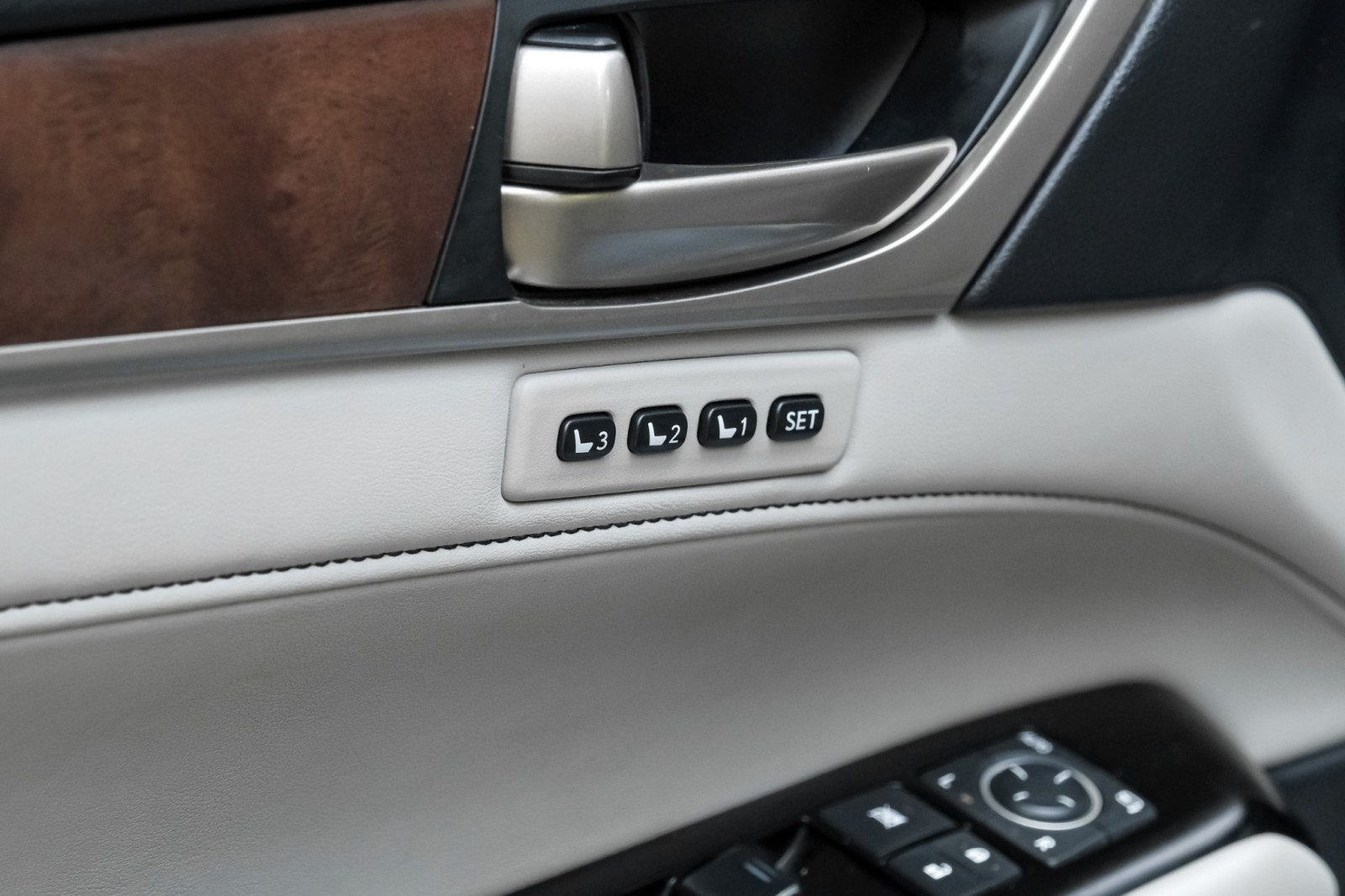 2014 Lexus GS 350 LuxuryPkg CldWthrPkg PremiumSound Nav ParkAsst BlindSpot 51