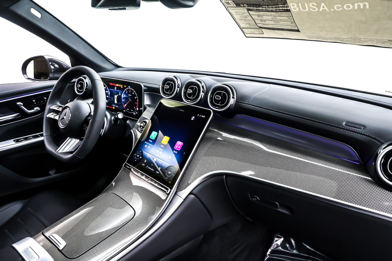 New 2026 Graphite Grey Metallic Mercedes-Benz GLC 300 image 5