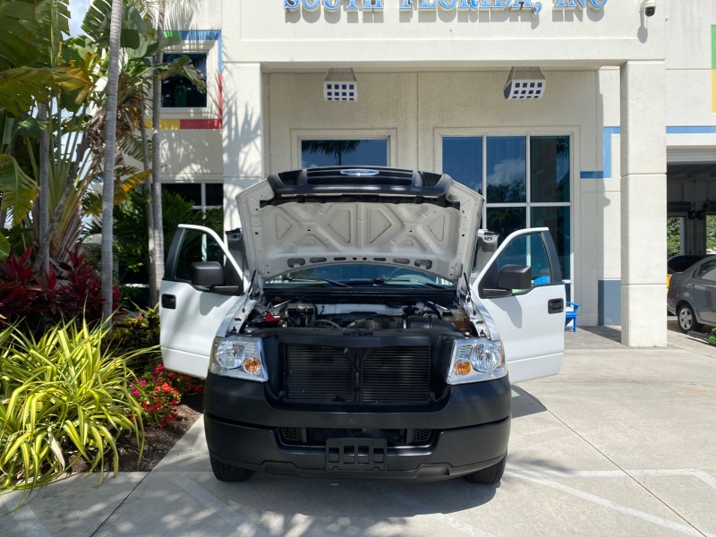 2005 Ford F-150 PU STX LOW MILES 18,931 in , 