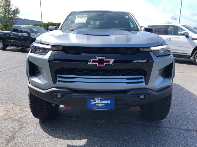 2024 Chevrolet Colorado 4WD ZR2 3