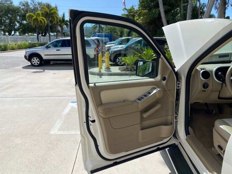 2007 Mercury Mountaineer SUV Premier 1 OWNER in ,