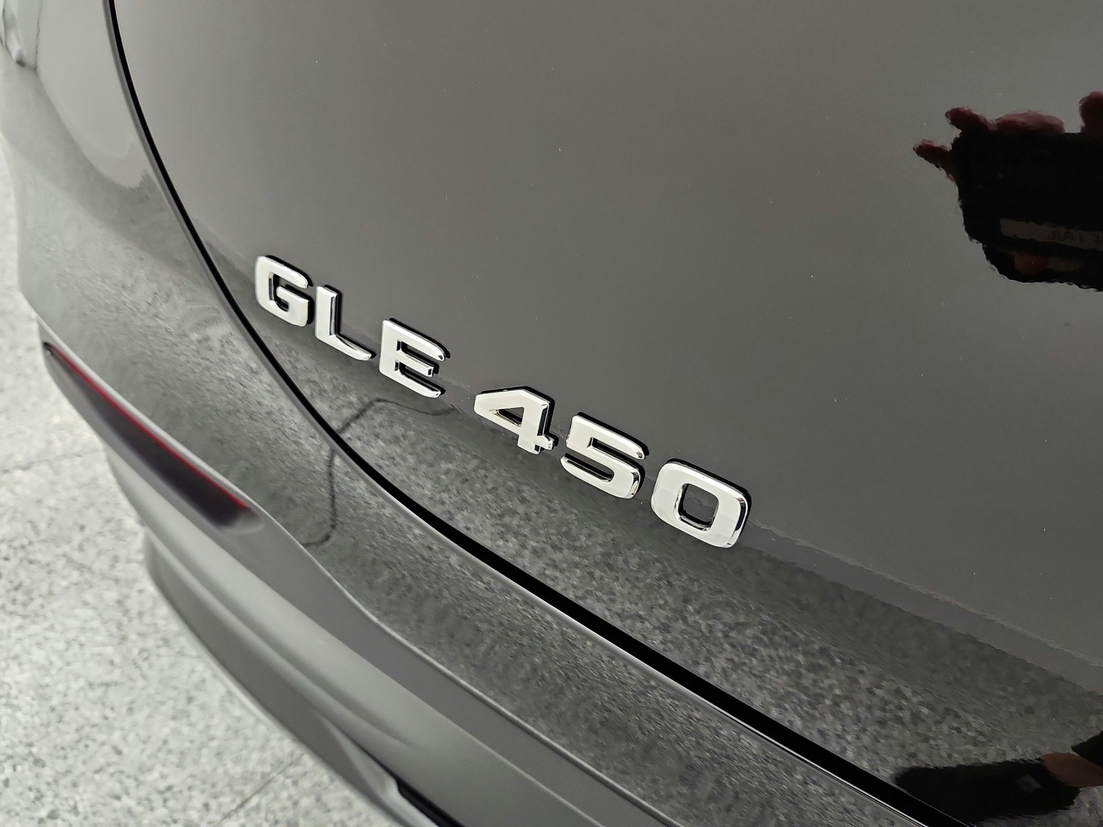 New 2026 Black Mercedes-Benz GLE 450 image 23