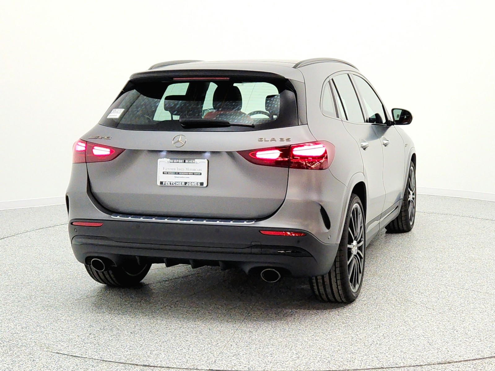 New 2026 MANUFAKTUR Mountain Grey Magno Mercedes-Benz AMG® GLA 35 4MATIC SUV image 6