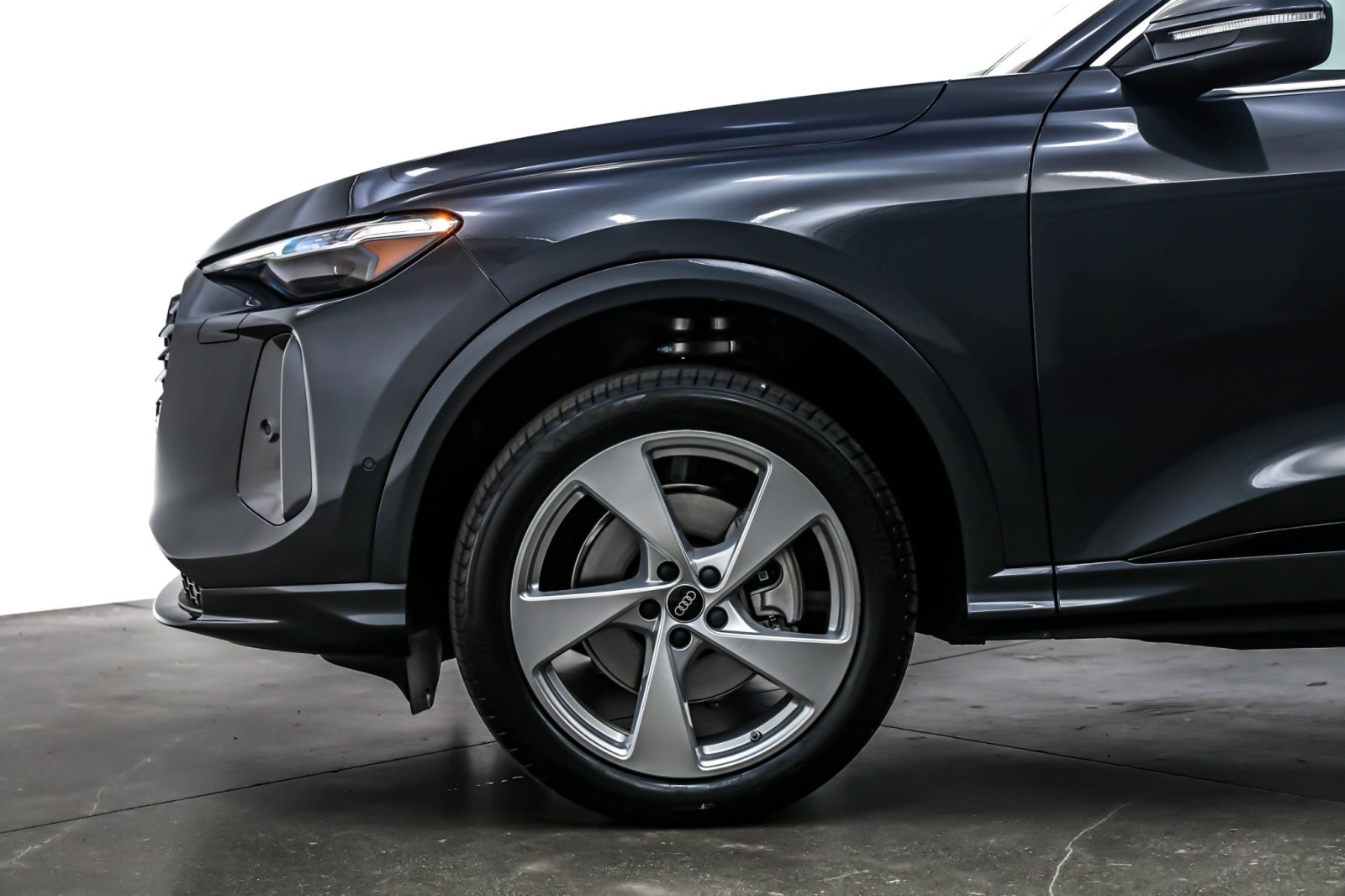 New 2025 Tambora Gray Metallic Audi Premium Plus 2.0 TFSI quattro image 10