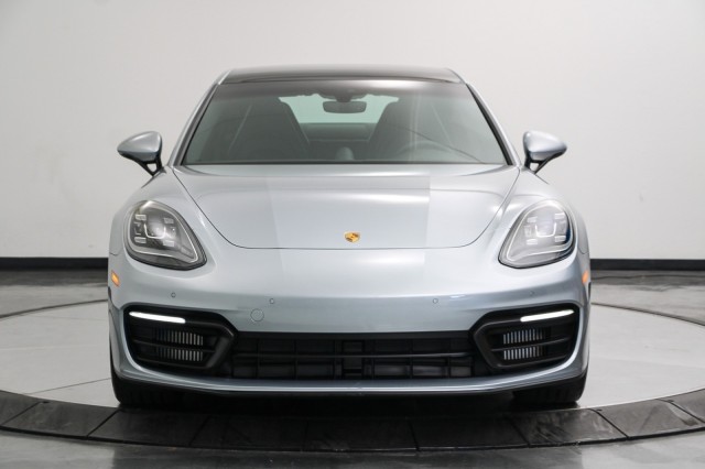 2021 Porsche Panamera  8