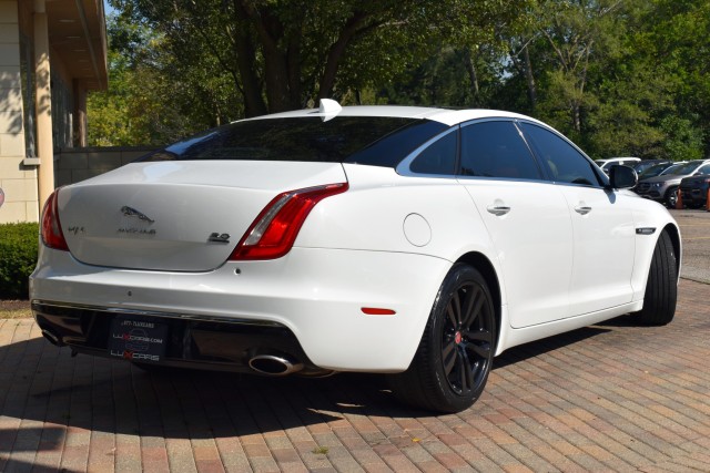 2017 Jaguar XJ Navi Leather Moonroof Blind Spot Heated Front Seats Rear Camera MSRP $90,321 12