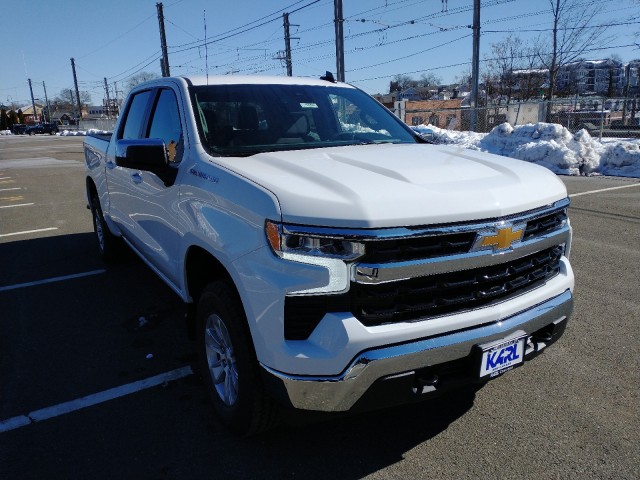 2024 Chevrolet Silverado 1500 LT 3