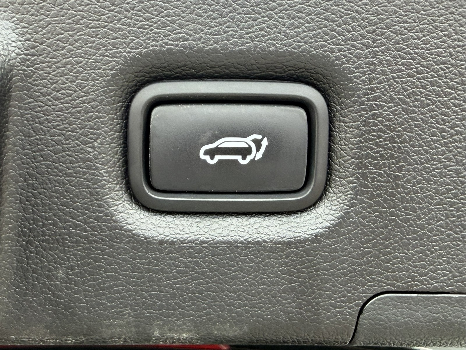 2023 Hyundai Santa Fe - $22,477