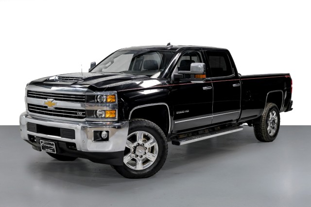 2017 Chevrolet Silverado 2500HD LTZ 4