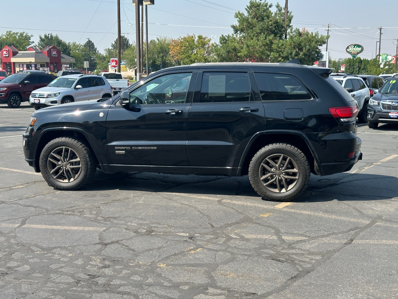 2017 Jeep Grand Cherokee Limited 75th Anniversary Edition 9