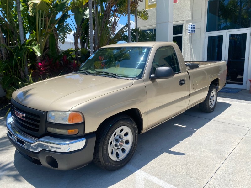 2005 GMC Sierra 1500 LOW MILES 83837 AC NO ACCIDENTS in ,