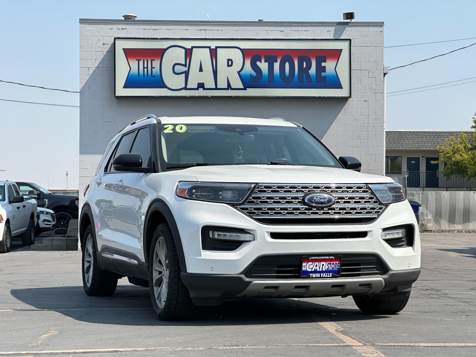 2020 Ford Explorer Limited 1