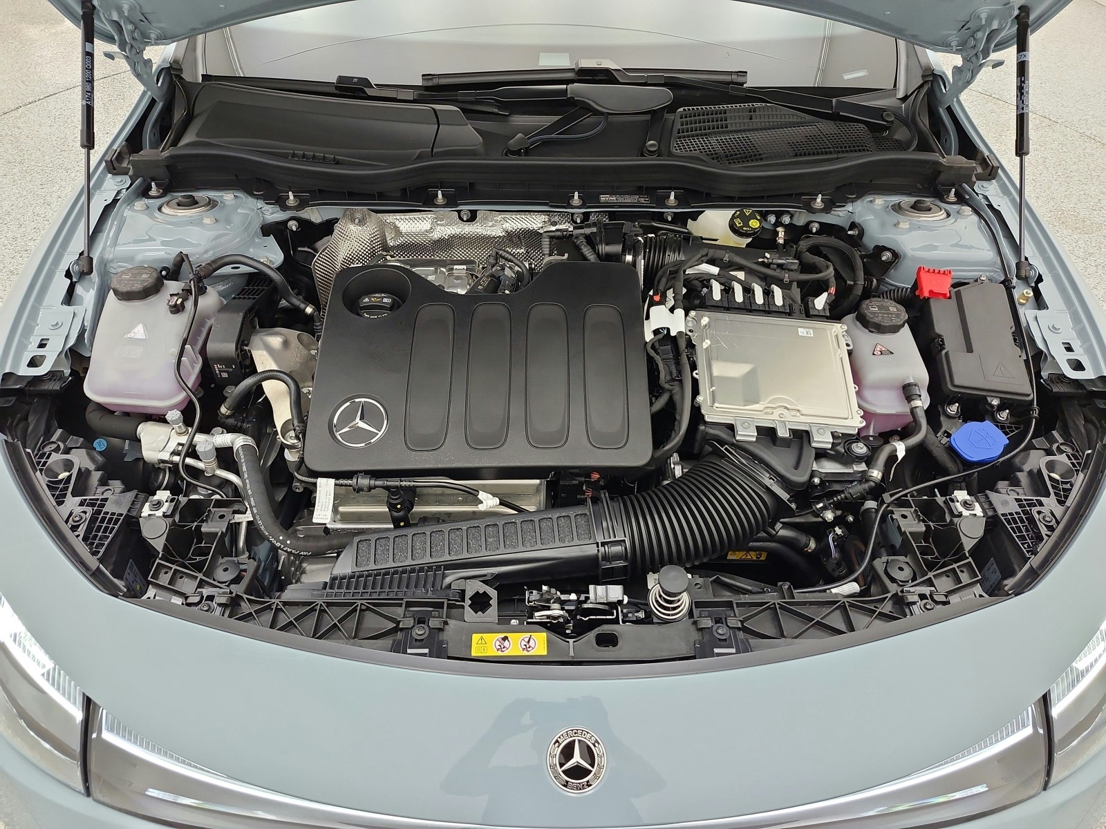 New 2027 Liquid Crystal Green Mercedes-Benz CLA 220 Hybrid FWD image 12