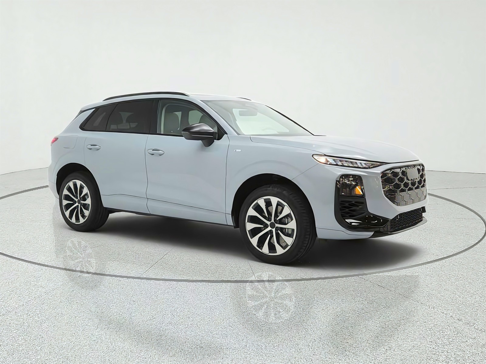 New 2026 Arrow Gray Pearl Effect Audi S line quattro image 3