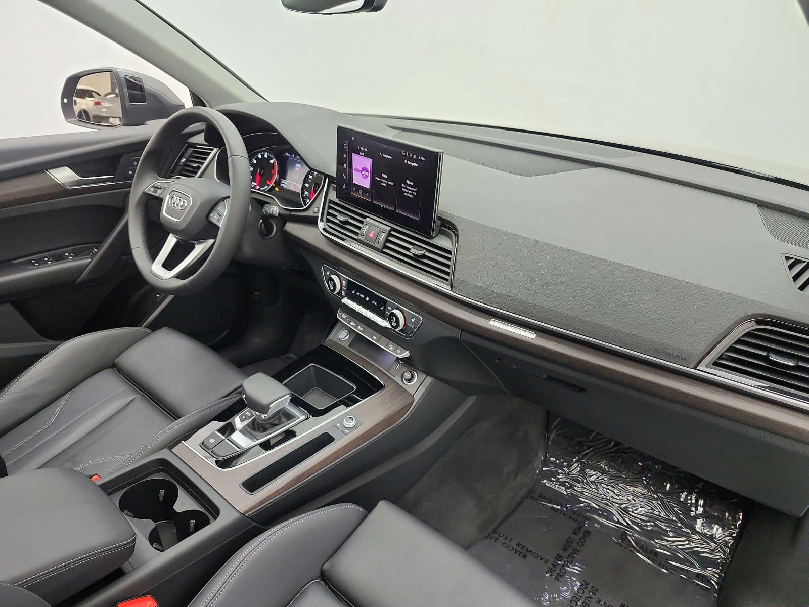 Used 2024 Daytona Gray Pearl Effect Audi S line Premium 45 TFSI quattro image 38