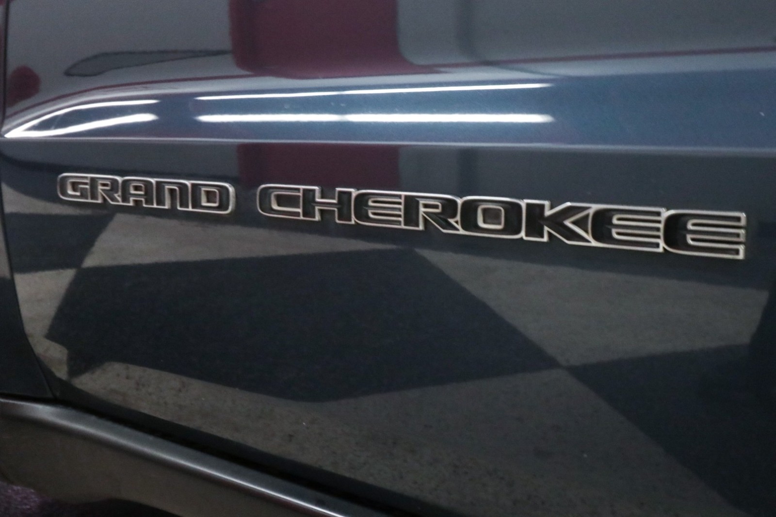 Used Car 2021 Jeep Grand Cherokee  Limited For Sale Under $25,000 In Austin, Texas