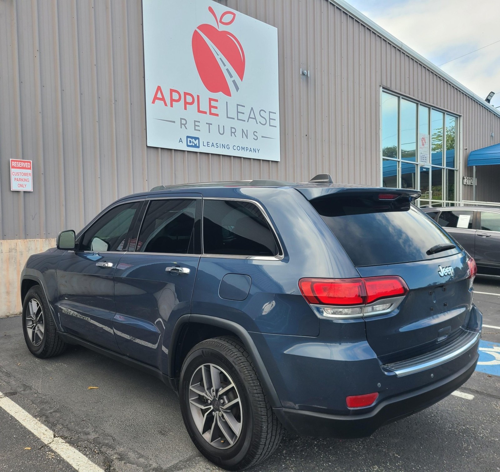 Used Car 2021 Jeep Grand Cherokee  Limited For Sale Under $25,000 In Austin, Texas
