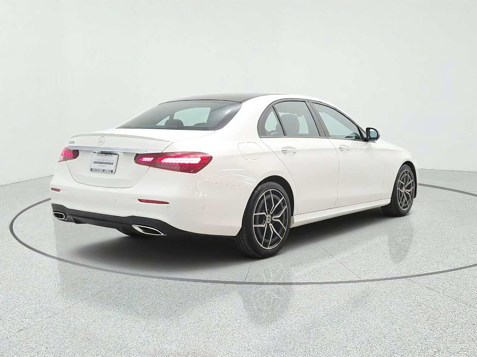 Certified Used 2022 Polar White Mercedes-Benz E 350 RWD Sedan image 5