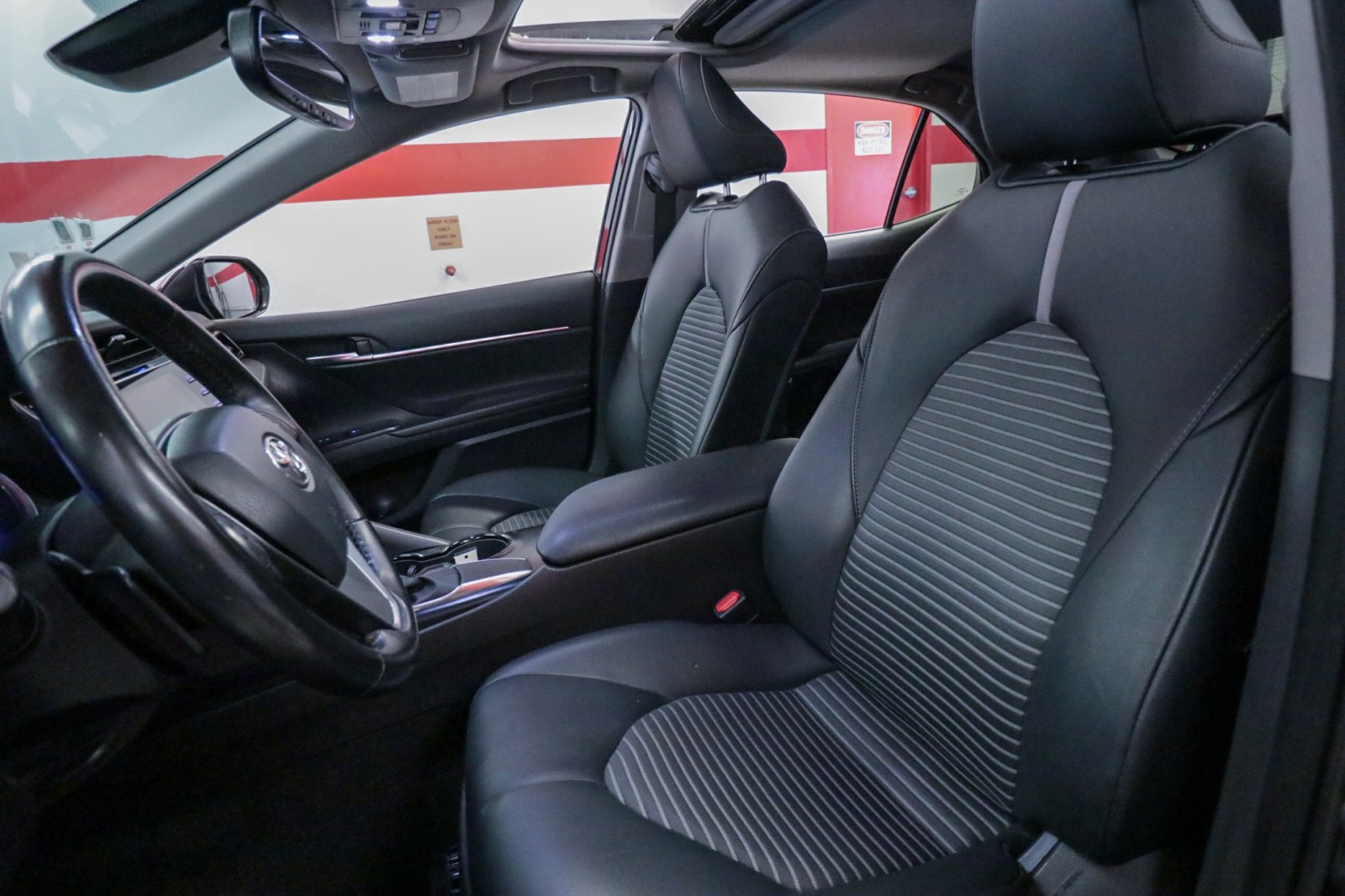 Used Car 2020 Toyota Camry  Se For Sale Under $25,000 In Austin, Texas