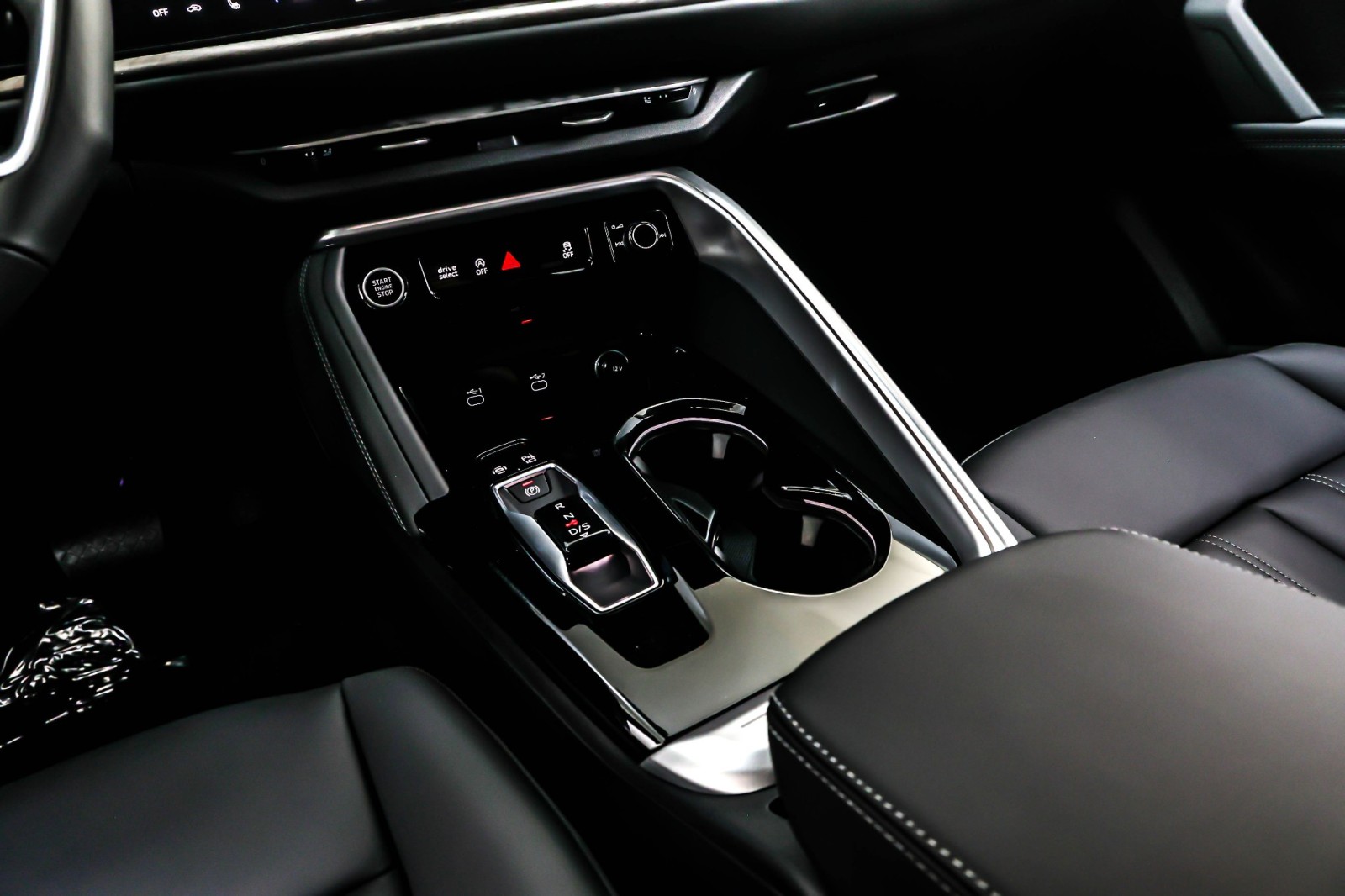 New 2025 Navarra Blue Metallic Audi Premium 2.0 TFSI quattro image 6