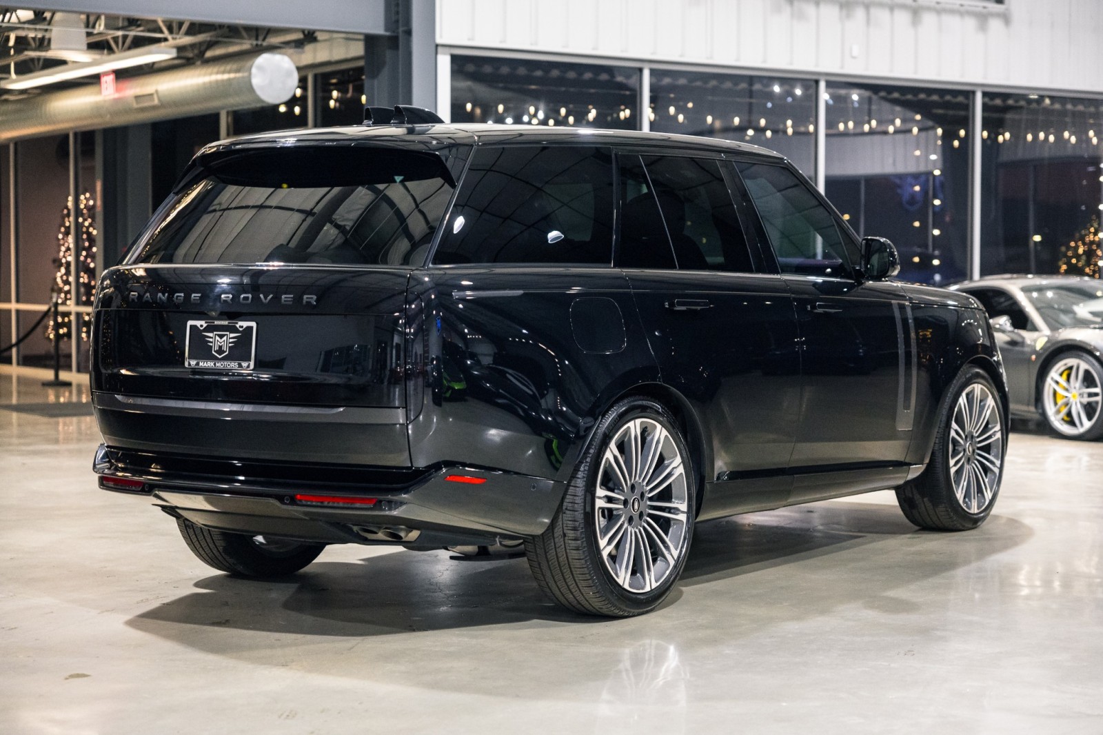 Used Car 2025 Land Rover Range Rover  Se For Sale Under $140,000 In Boerne, Texas