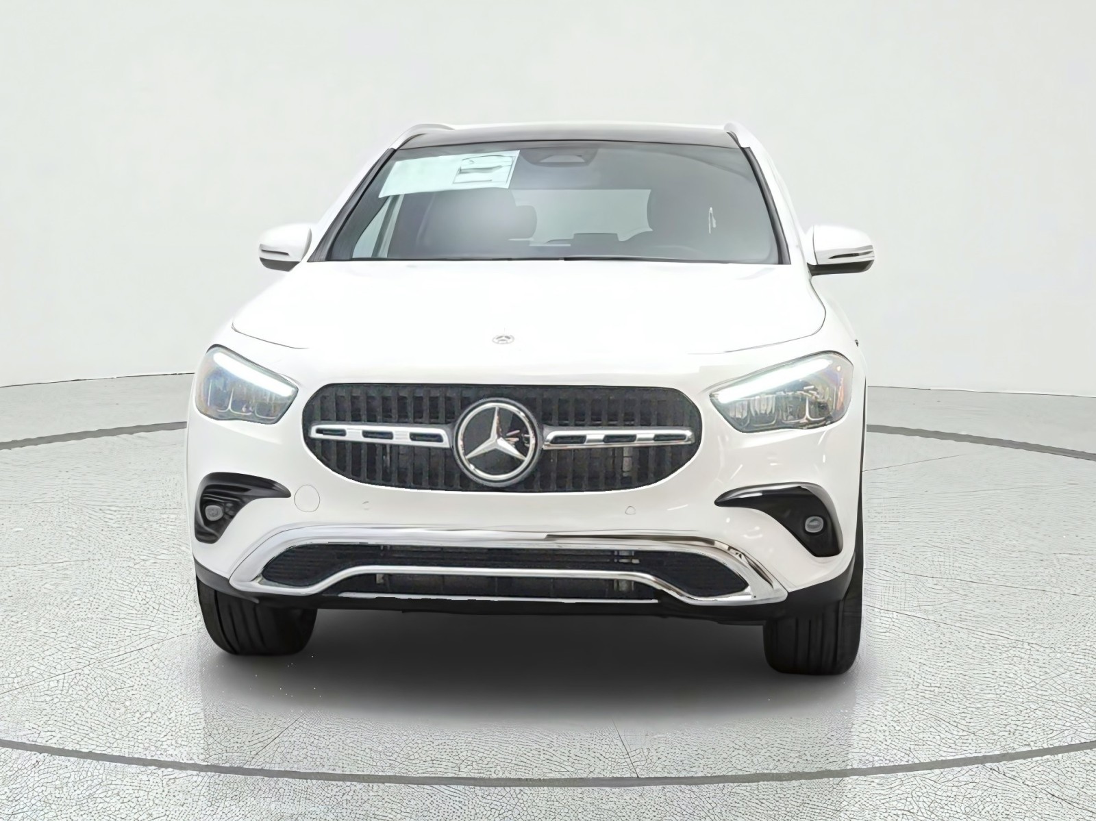 New 2026 Polar White Mercedes-Benz GLA 250 SUV image 2