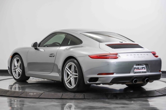 2017 Porsche 911 Carrera 3