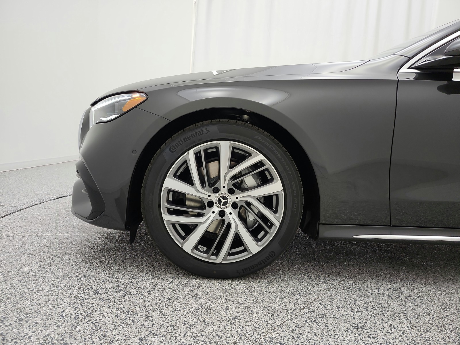 New 2027 Graphite Grey Metallic Mercedes-Benz E 350 RWD Sedan image 13