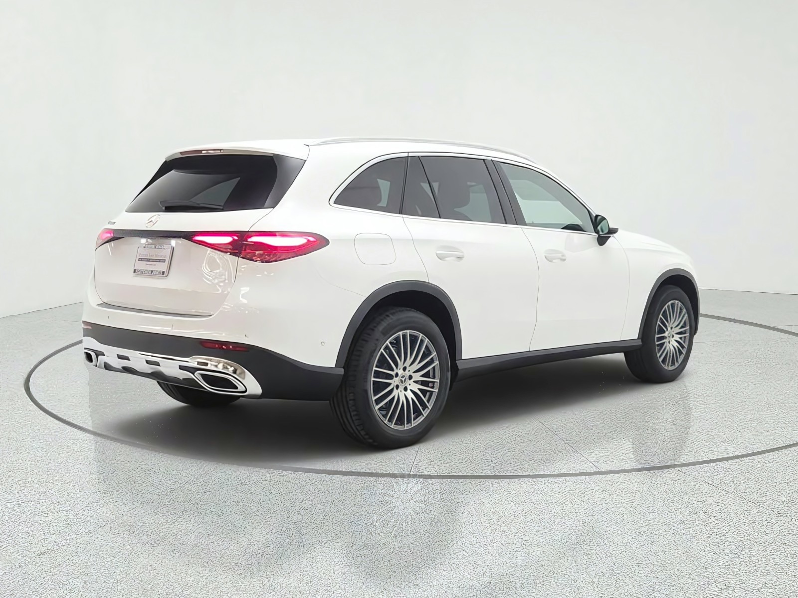 New 2027 Polar White Mercedes-Benz GLC 300 SUV image 5