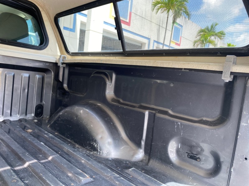 2010 Ford F-150 4 DR CREW XL LOW MILES 34,625 in , 