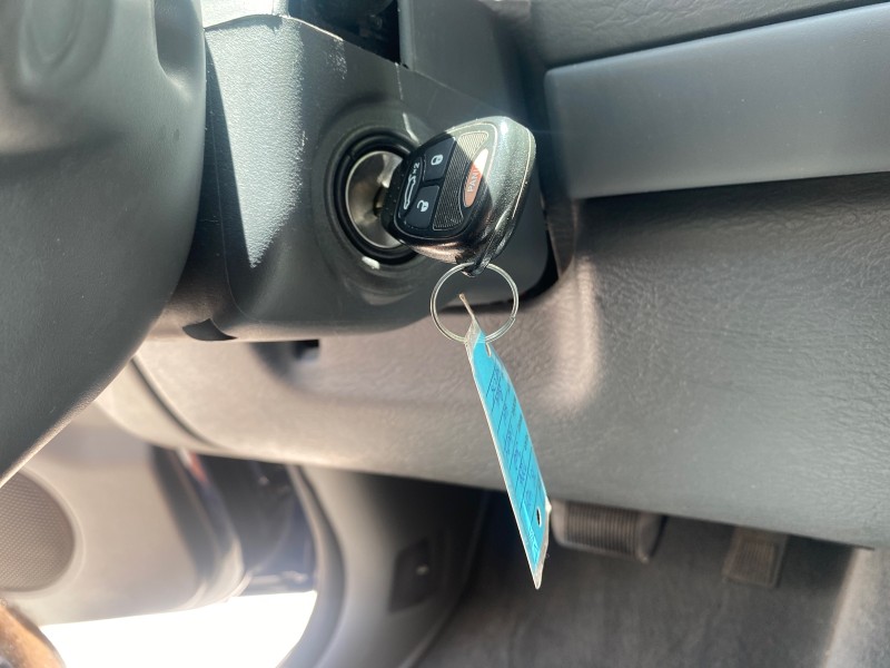 2006 Jeep Liberty 4WD Limited LOW MILES 75,410 in , 