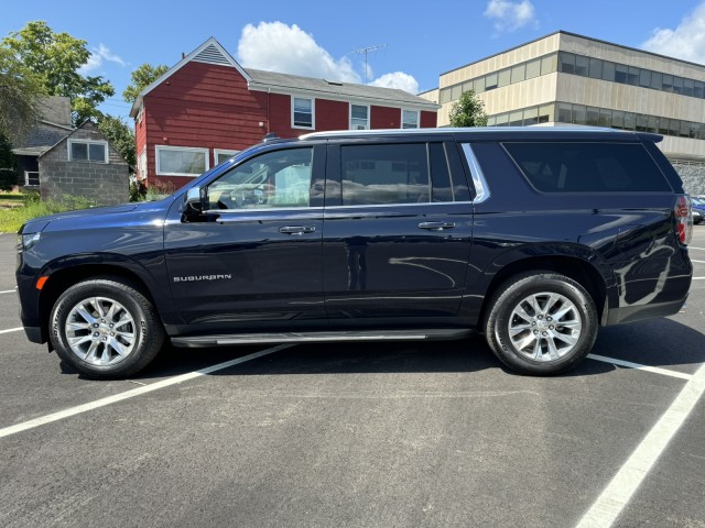 2023 Chevrolet Suburban Premier 2