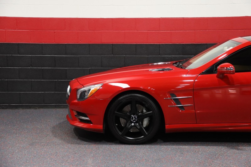 2013 Mercedes-Benz SL550 AMG Sport 2dr Convertible in , 