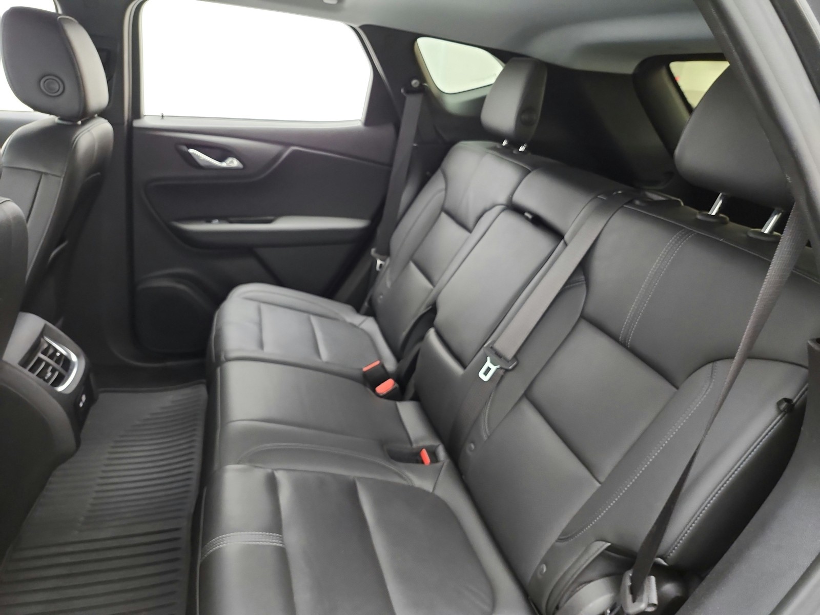 Used 2019 Nightfall Gray Metallic Chevrolet AWD 4dr w/3LT image 13
