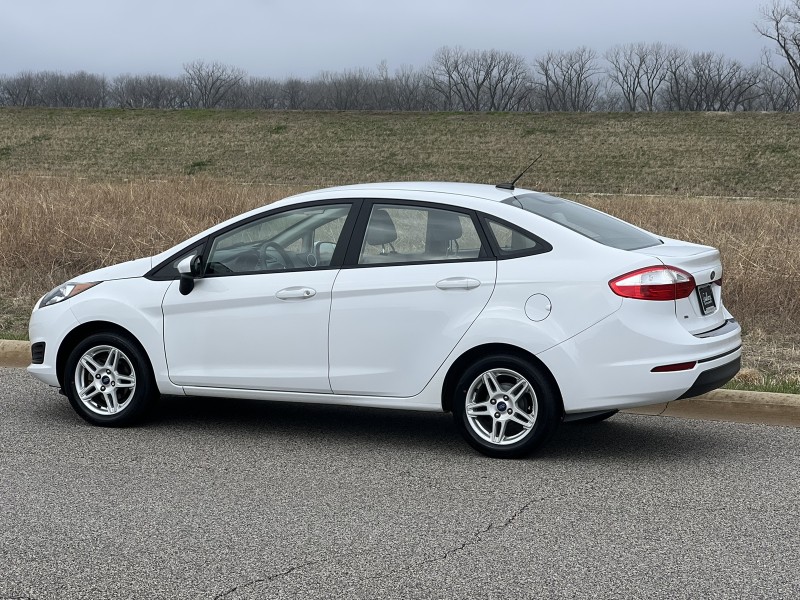 2018 Ford Fiesta SE in CHESTERFIELD, Missouri